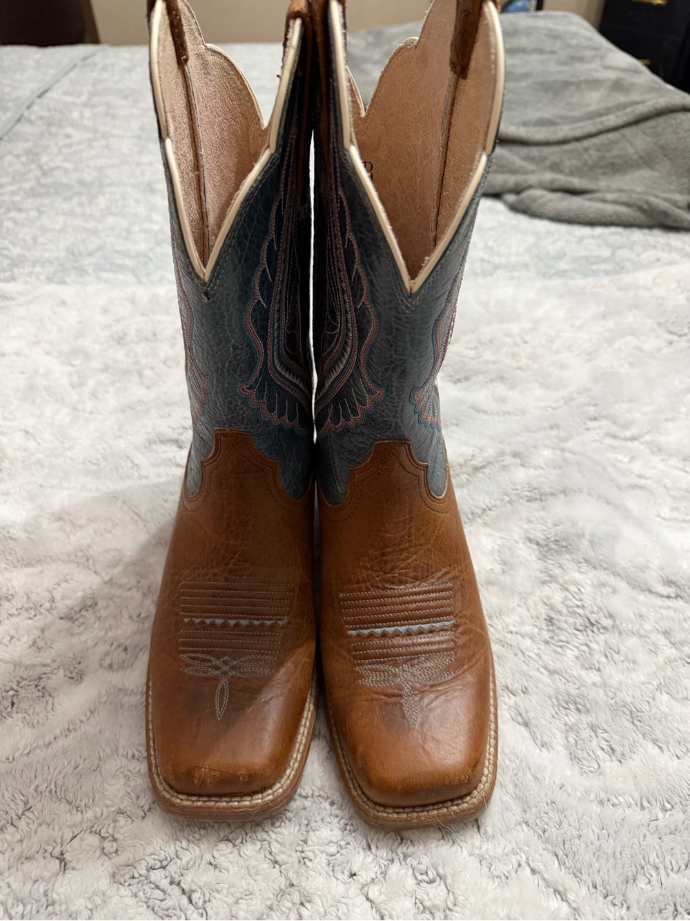 Ariat PrimeTime Women's 7B Gingersnap Baby Blue
Square Toe Cowboy Boots